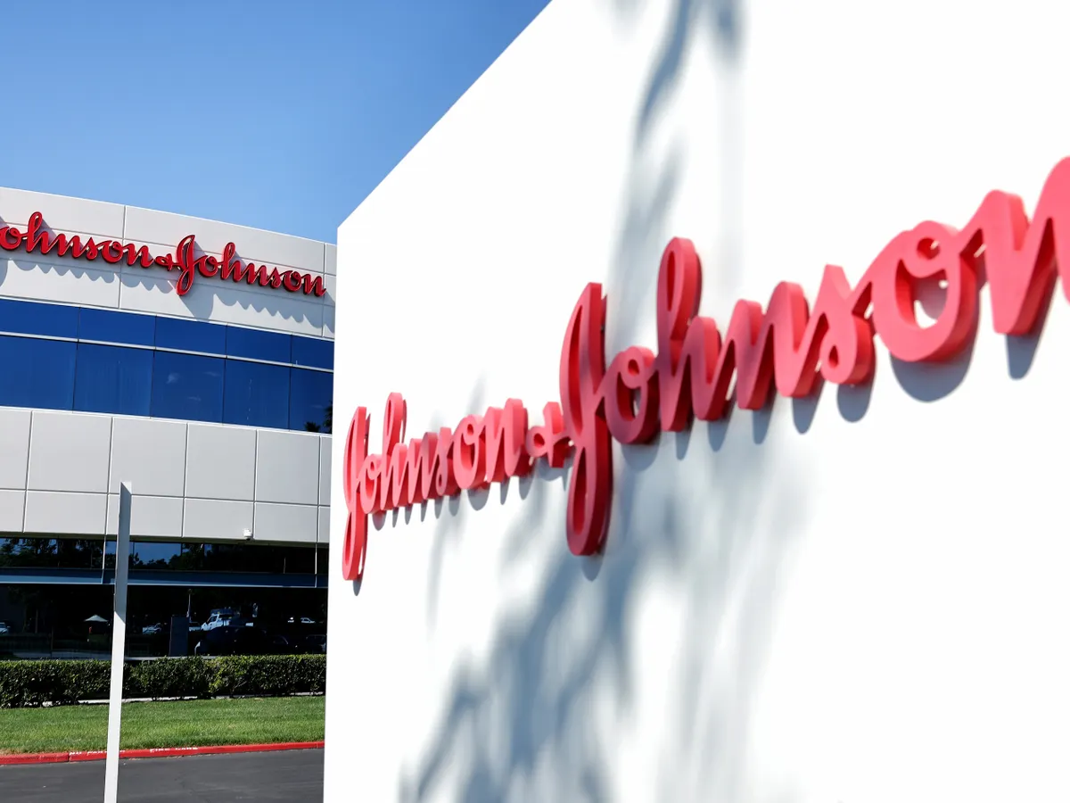 MeiraGTx Buys Back Eye Gene Therapy from J&J